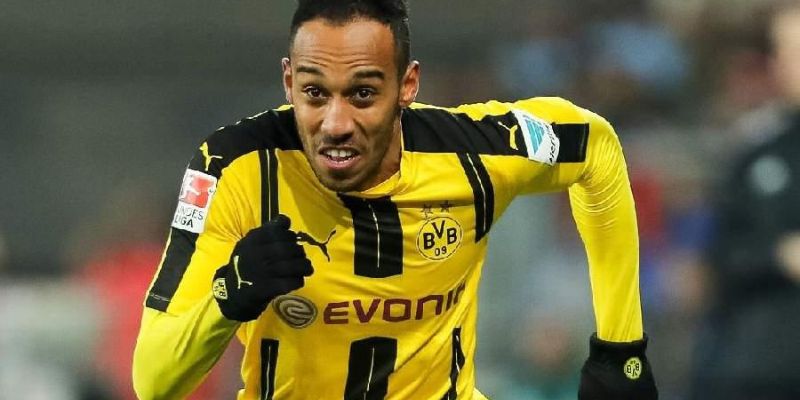 Pierre-Emerick Aubameyang – Sát Thủ Tốc Độ Của Bóng Đá Châu Phi